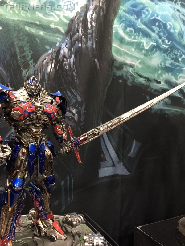 SDCC 2015   Transformers Statues From Sideshow Optimus Prime, Megatron, Bumblebee  (4 of 13)